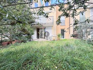 APPARTEMENT 2 PIÈCES AVEC JARDIN PRIVATIF