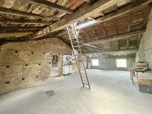 Appartement de 120 m² à Creches-Sur-Saone