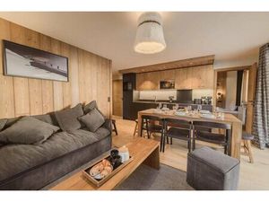 Méribel-Mottaret  au pied des pistes  4 pièces avec grand balcon et parking