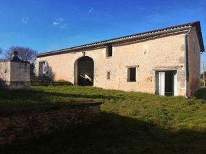 Grange 110 m²  terrain  dépendances