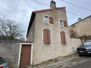 Maison individuelle de 212m2 sur un terrain de 7 ares avec j