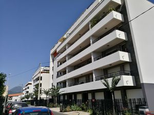 EXCLUSIVITE - Proximité Cézeaux  T2 récent avec balcon 11 4