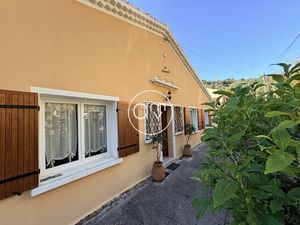 HYERES VILLE QUARTIER RESIDENTIEL VILLA PLAIN PIED - 3 CHAMB