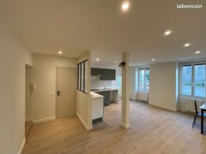 T2 meublé rénové – RDC – Parking – Tarare