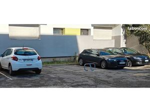 Parking sécurisé 60