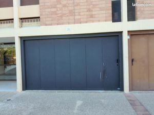 Garage pour cures et vacances uniquement