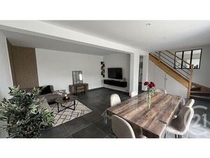 Maison à louer - 4 pièces - 97 m2 - Fleury Les Aubrais - 45 - CENTRE