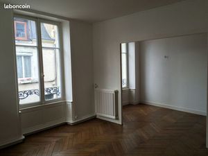 Orléans hyper centre appartement 2-3 pièces