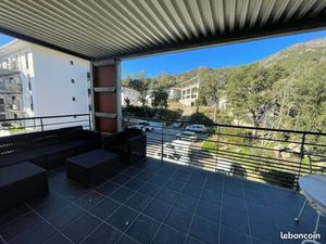 Studio 1 pièce 32 m²