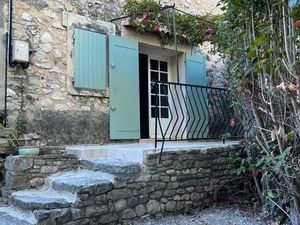Coquet appartement dans petit village
