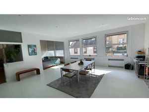 APPARTEMENT - 178 m² - VANNES CENTRE (PORT) Location