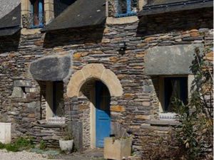 Maison meublée à louer à l’année 86m2 2 chambres jardin terrasse