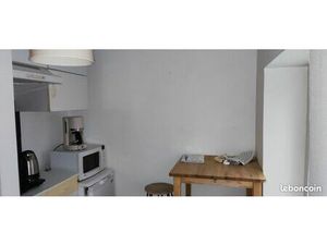 Hyper Centre 1p meublé