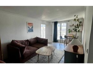 Location appartement  40.41 m² T-2 à Paris 10  1 605 €