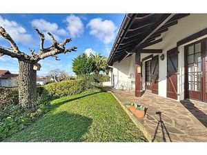 Maison Saint-Pierre-d'Irube 139 m² T-6 à vendre  493 500 €