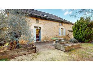 Maison très belle vue  3 chambres  un bureau  piscine et nombreu