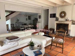 Vente Maison Piscine à Chaillé-les-Marais (85450) : à vendre Piscine / 229m² Chaillé-les-M