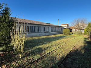 Atelier  local d'activité 100 m² Poitiers Nord