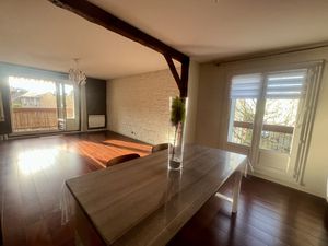 JOUÉ LES TOURS - TYPE IV- BALCONS - ASCENSEUR