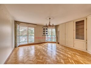 Appartement Saint Cloud / 3 pièces 71 m2 / Proche Hippodrome