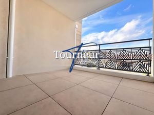 SANARY HYPER CENTRE A 500M DU PORT 2023 T3 TERRASSE ASCENSE