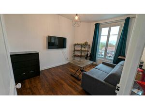 HOUILLES 2'RER** STUDIO