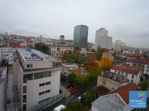 MONTREUIL - STUDIO DE 20M² AVEC PARKING  CAVE ET BALCON DE 6M2