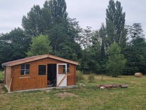 Terrain constructible viabilisé 918m2 + Abri de jardin 20m2 (berges du ruisseau de Montbru