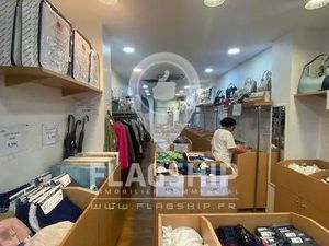 EMPLACEMENT NUMERO 1 : RUE DES PYRENNES 50M²