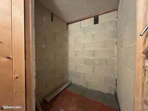 Stockage-Cave rue Legendre/Levis 75017