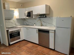 ? T2 Meublé Entièrement Rénové – 37 m² – Grenoble – Cuisine Équipée + Garage – Opportunité