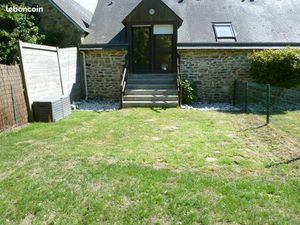 Appartement T2+ jardinet dans maison