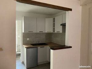 TOULON T1 Proche MAYOL  PORT & ARSENAL 30m2