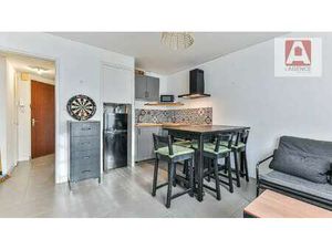 Vente Appartement 2 pièces à Saint-Gilles-Croix-De-Vie Croix De Vie (85800) : à vendre 2 p