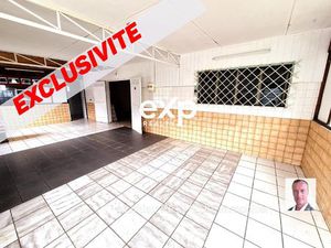 SAINT-LEU /LA CHALOUPE/ Bâtiment professionnel-commercial à tr