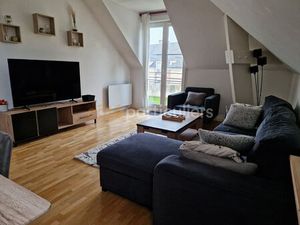 MONTARGIS CENTRE T3 MEUBLE AVEC TERRASSE ET STATIONNEMENT