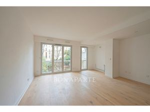 2 pièces avec balconnet Lamarck-Caulaincourt