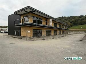 Location local d'activités LAISSAUD 102 m²