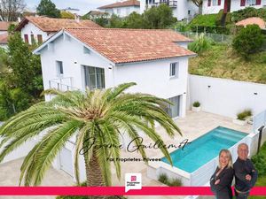 Maison Hendaye 7 pièce(s) 188 m2