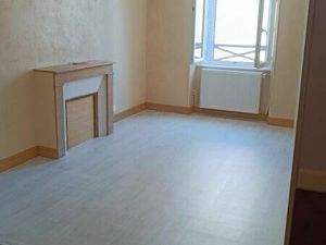 Location maison 3 pièces 70 m² à Néris-les-Bains (03310)