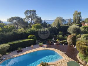 Maison/villa haut de gamme à Saint-raphaël