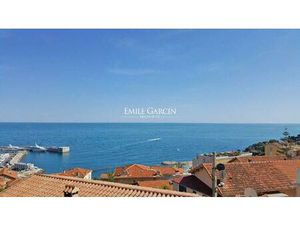 A vendre  Côte d'Azur Cap D'ail  Terrain constructible vue mer