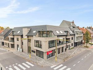 Commercieel te huur in Oosteeklo