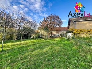 A VENDRE - LUNEAU - LONGERE BOURBONNAISE AVEC TERRAIN