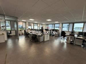 Location Local Professionnel 192m² CHAVANOD 74650