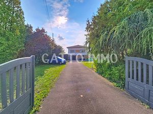 MAISON INDIVIDUELLE RENOVEE 130m² // 20 ARES // 3 CH // GRAND GARAGE // JARDIN
