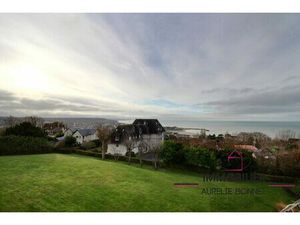 Joli studio avec balcon vue mer