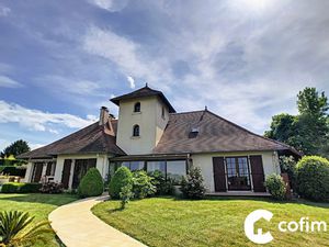 Achat Maison 12 pièces 258m² MONTARDON 64121