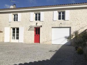 Location maison 5 pièces 149 m² à Ars (16130)
