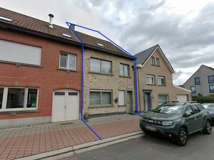 Solide woning met zeer gunstige ligging.